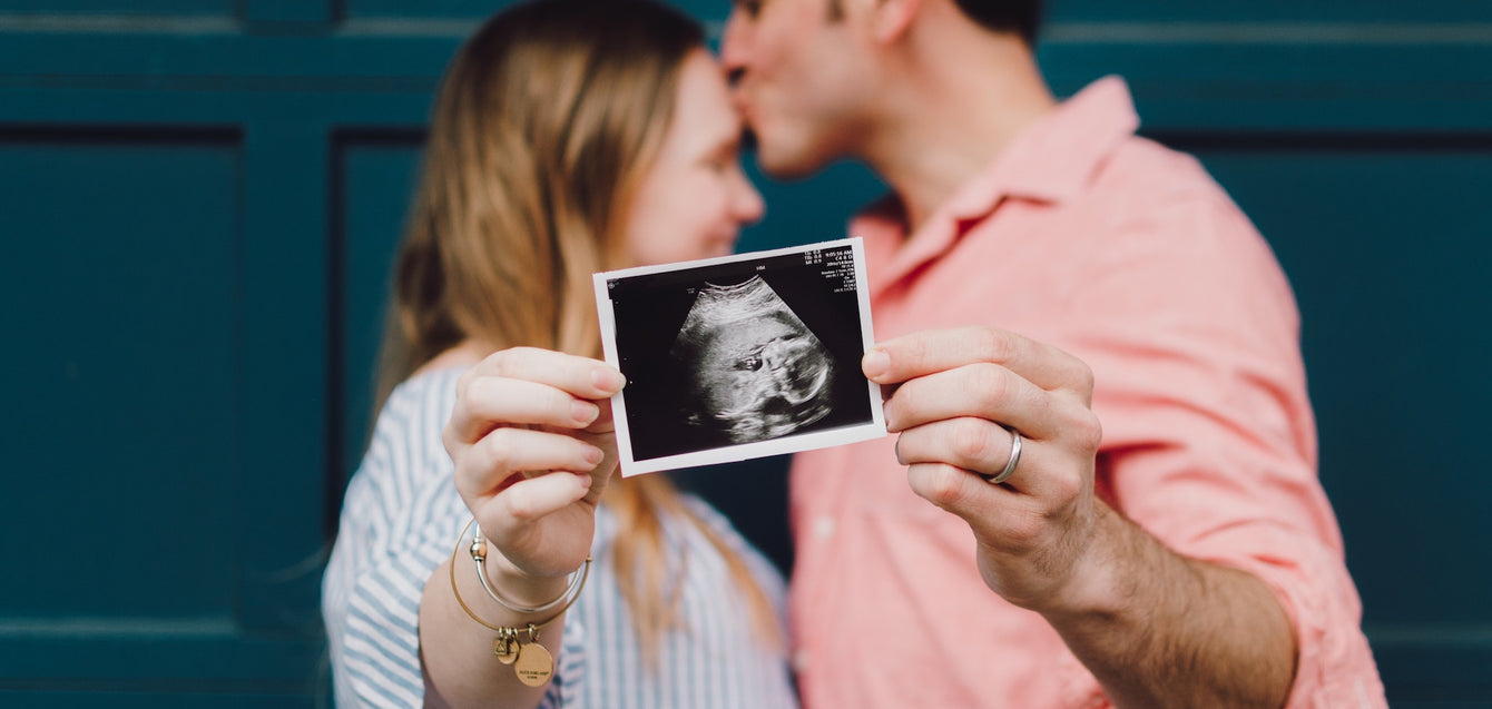 Should my Partner Sleep in Another Room when the Baby Comes?