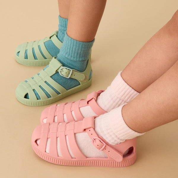 volcom flip flops amazon