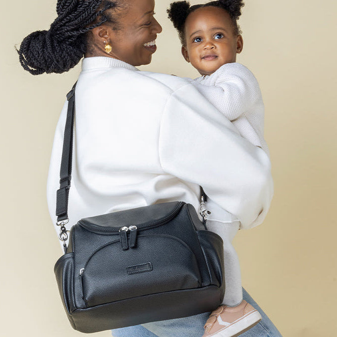 BABYL ボディバッグ 未使用 Babymel Lenni Vegan Leather Compact Changing Bag - Black UK
