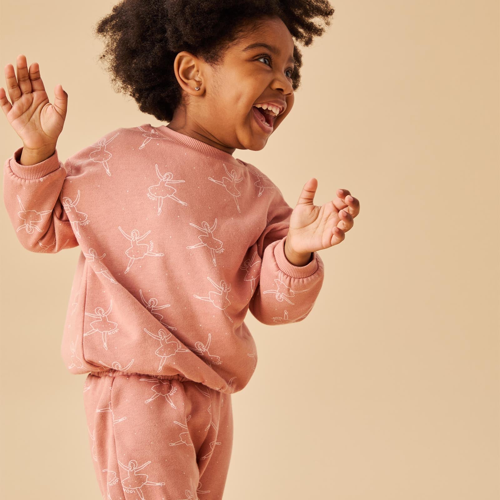 Little Ballerina Oversized Sweatshirt