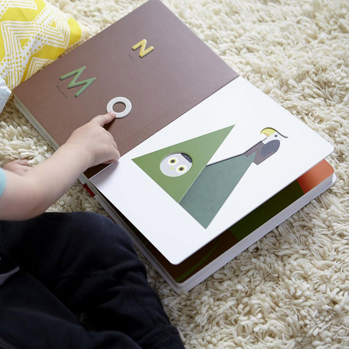 TouchThinkLearn: ABC Interactive Alphabet Board Book