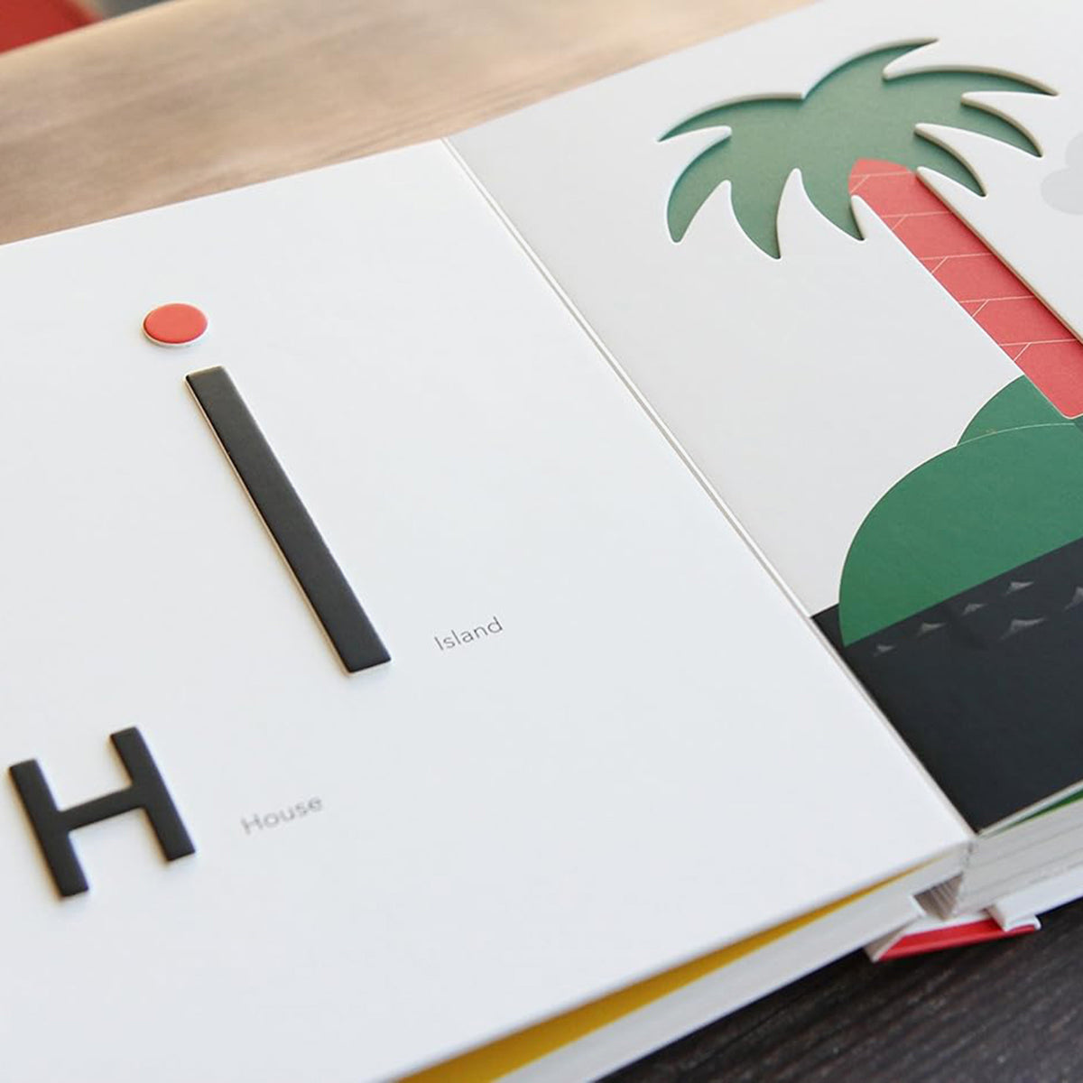 TouchThinkLearn: ABC Interactive Alphabet Board Book