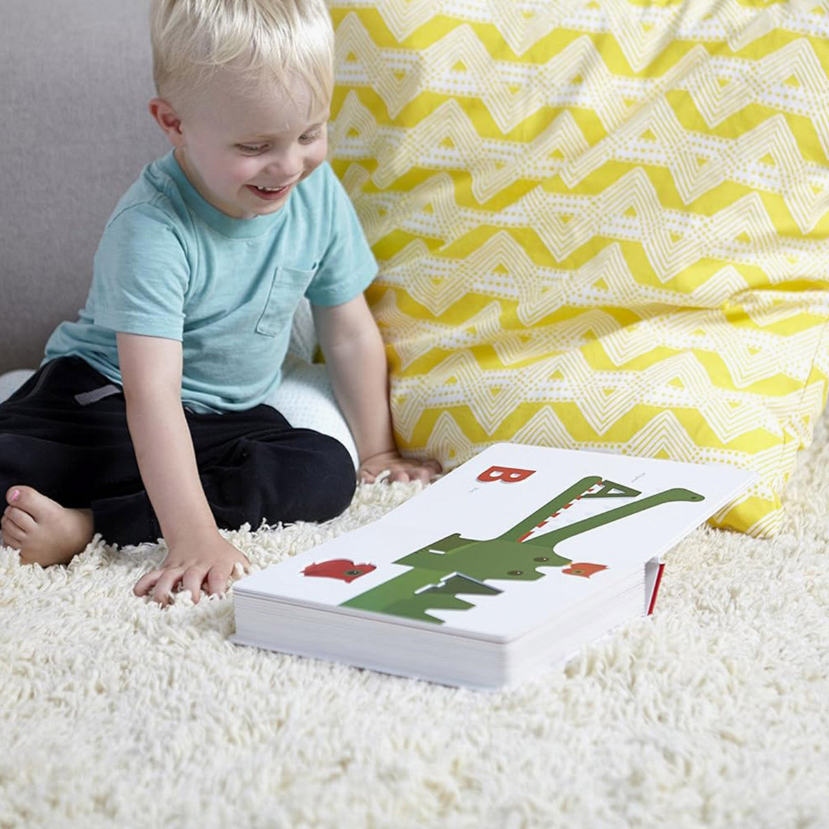 TouchThinkLearn: ABC Interactive Alphabet Board Book