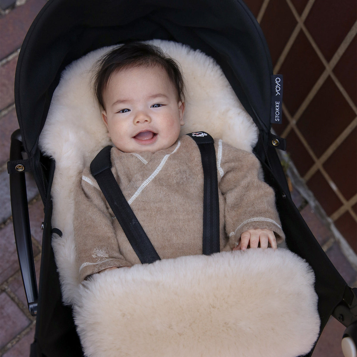 Binibamba Sheepskin Minipuff - Milk