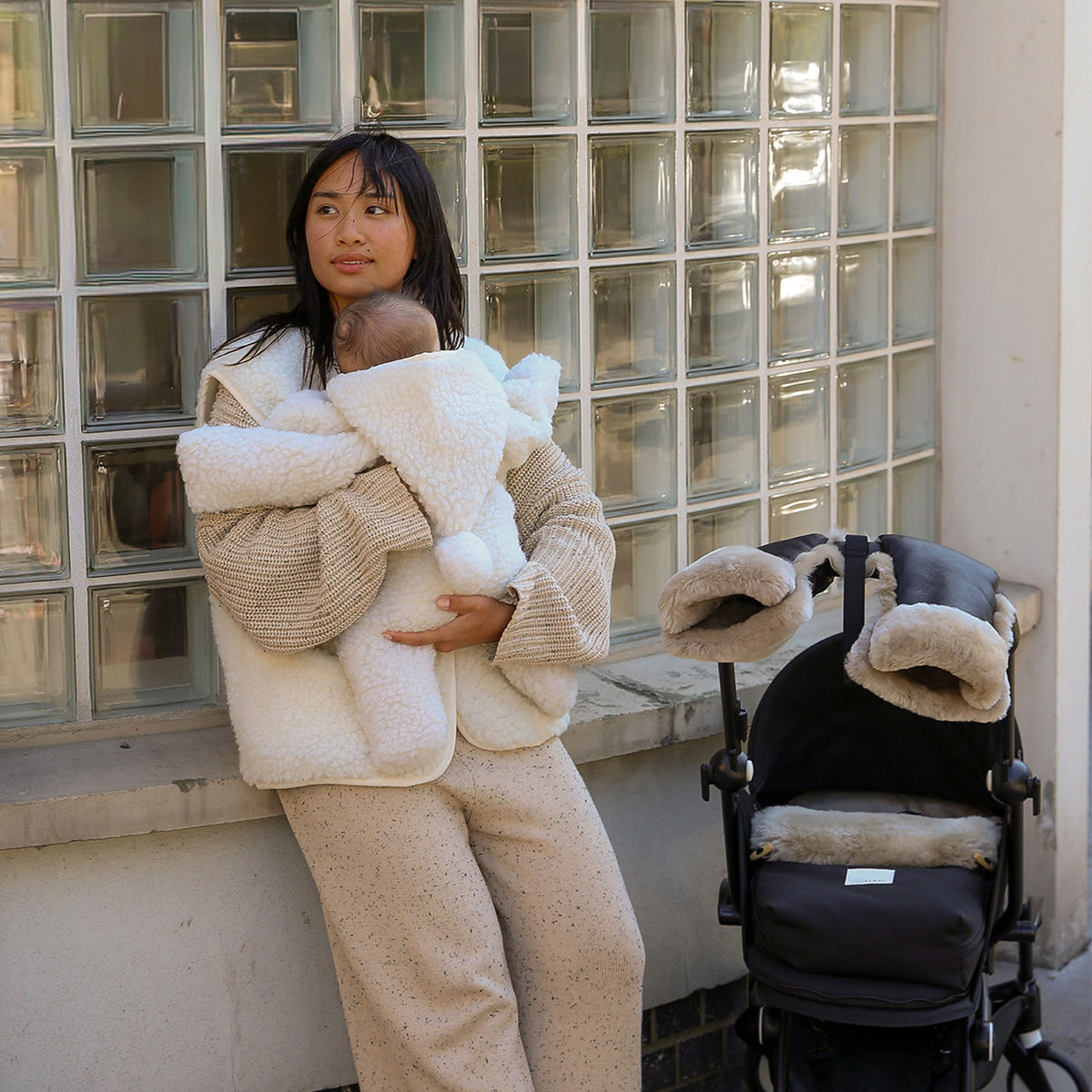 Binibamba Sheepskin Minipuff - Toast