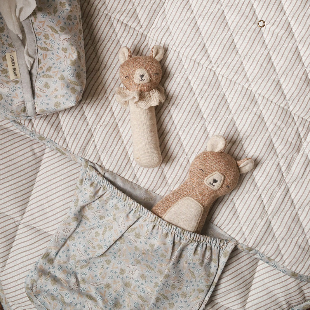 flatlay_roundel_friends