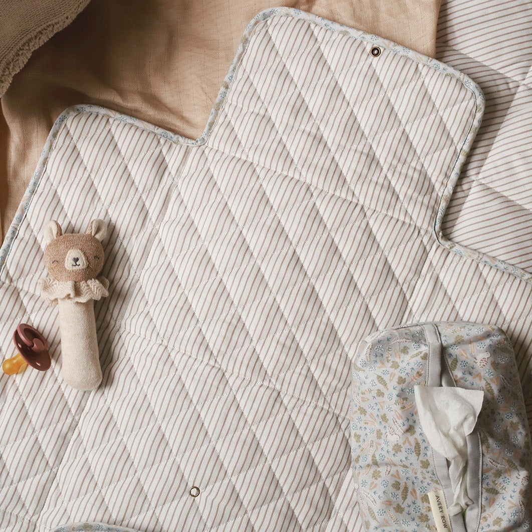 flatlay_roundel_friends