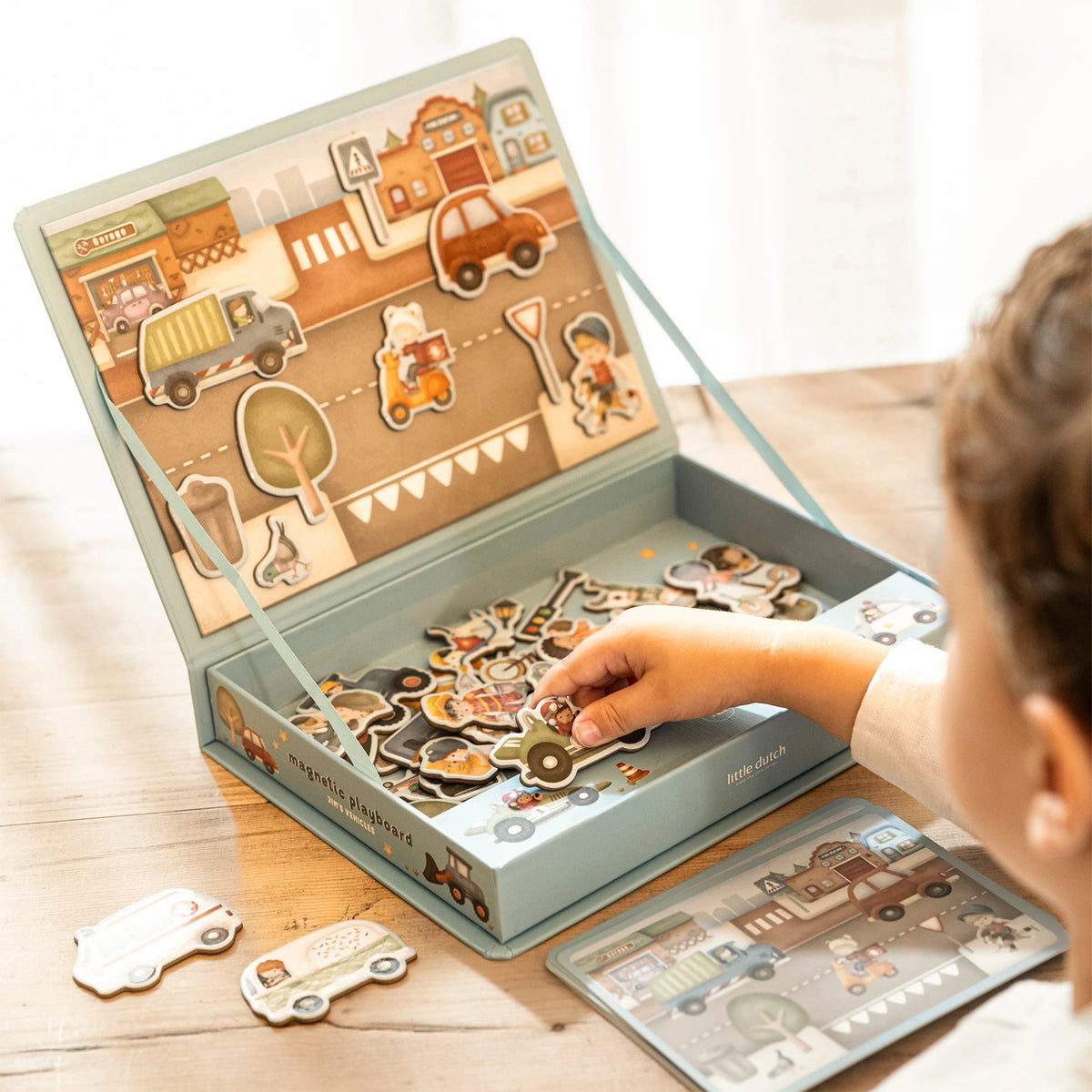 Little Dutch Magnetic Playboard Jim & Rosa Dress - Up